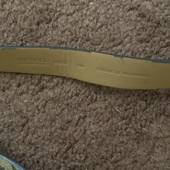 Micheal Kors belt bag Small/ medium - Picture 13 of 17